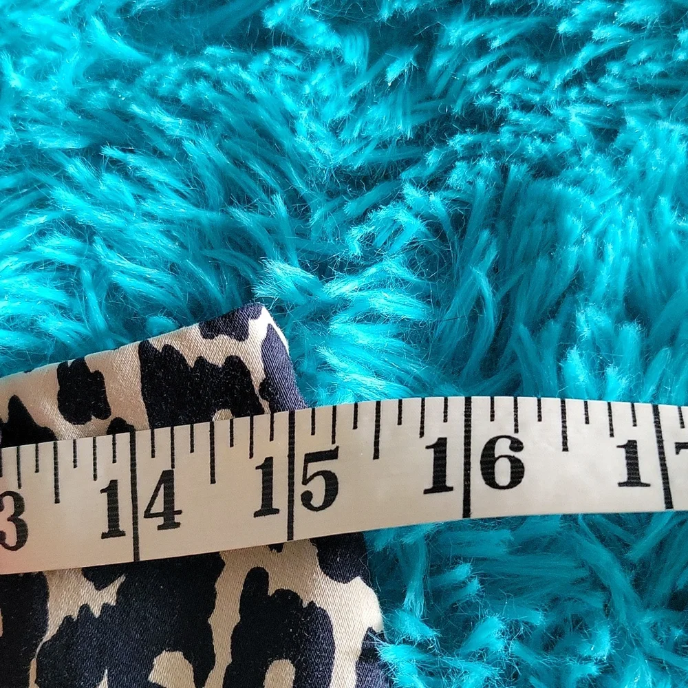 Body by Victoria Leopard Print Skirt Size 8